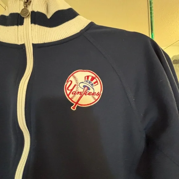 Nike Dark Blue Yankees Track Jacket - Picture 2 of 11